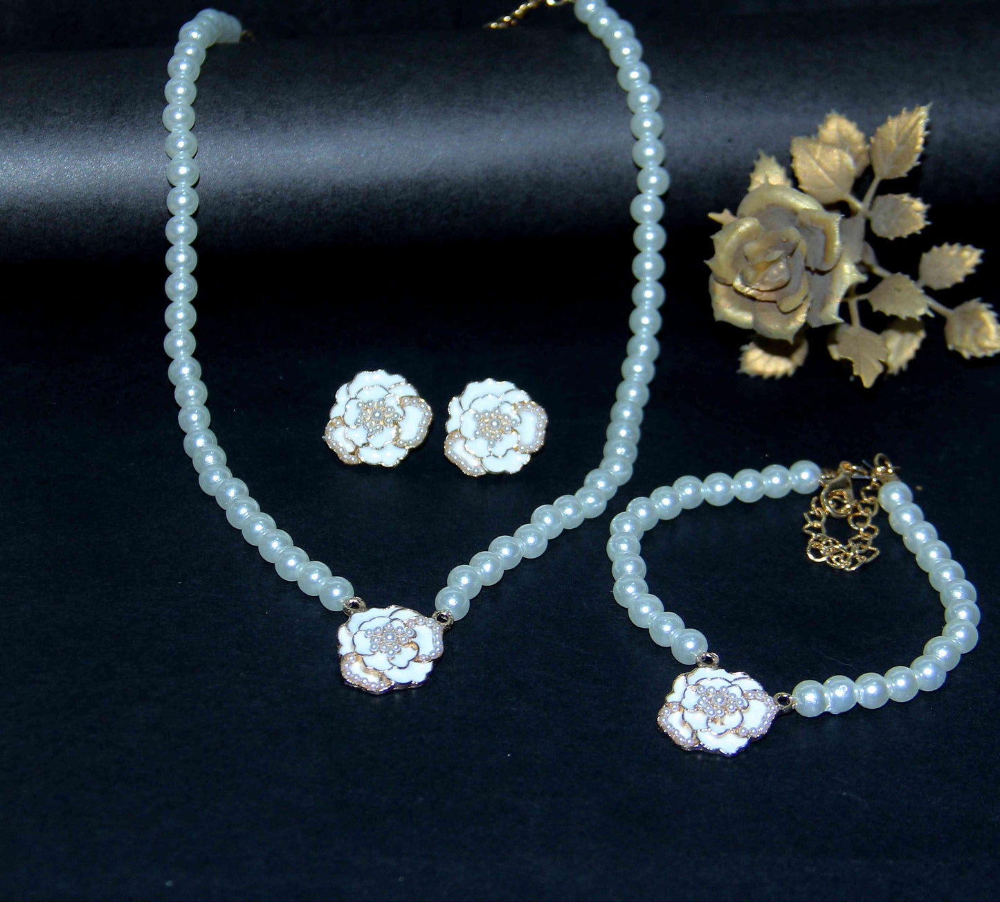 Elegant Pearl Blossom Jewelry Set